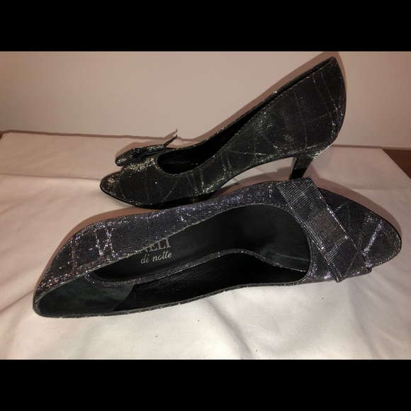 Vaneli Shoes - Picture 4 of 5